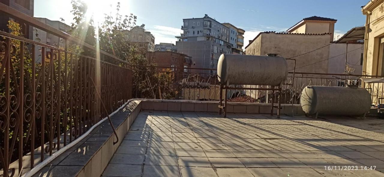 Royal Hostel 地拉那 外观 照片