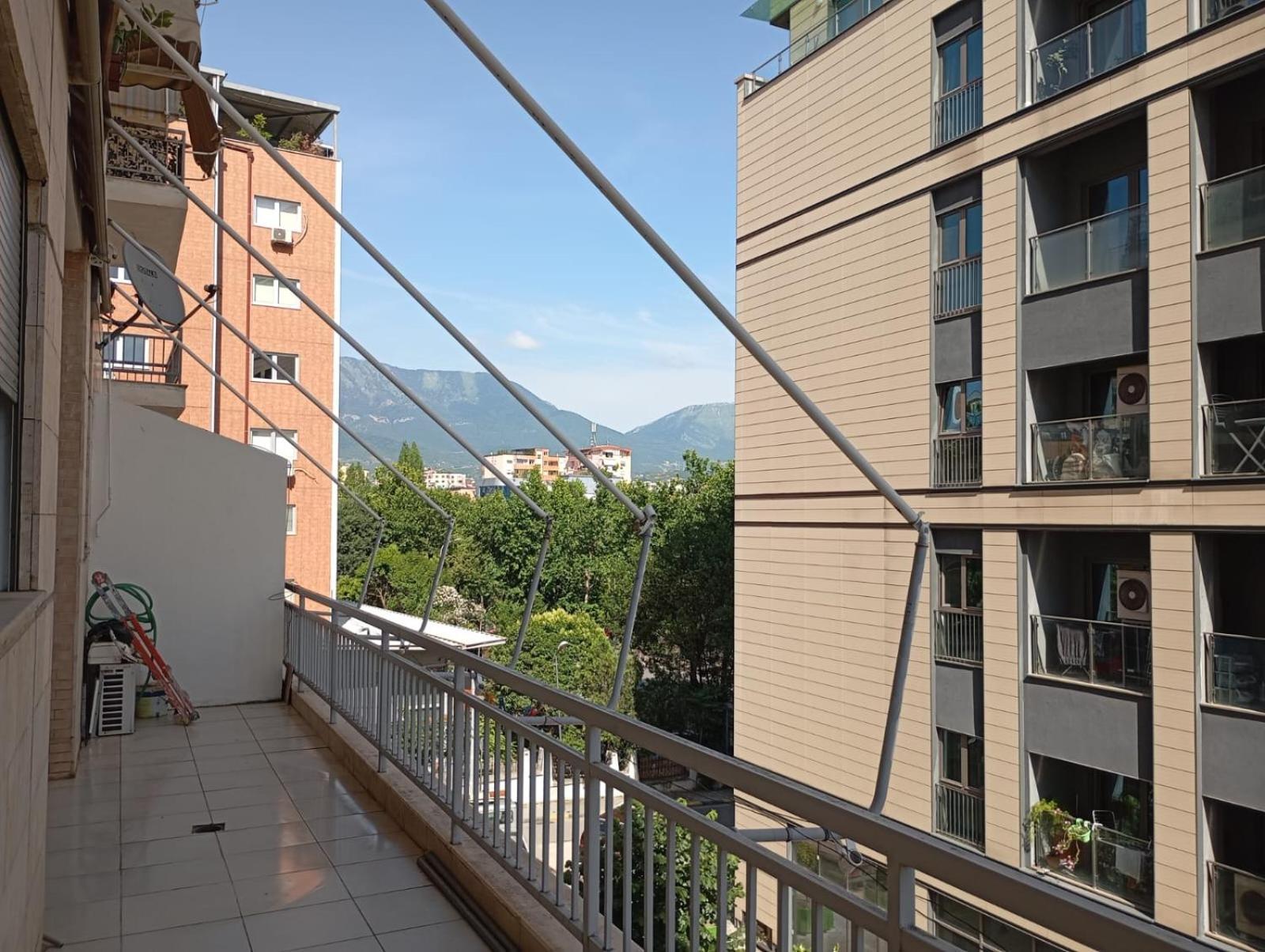 Royal Hostel 地拉那 外观 照片
